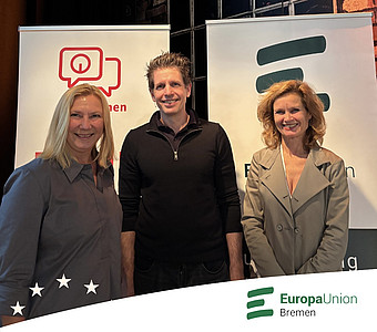 Das Foto zeigt Yvette Gerner, Martin Andree und Helga Tripel