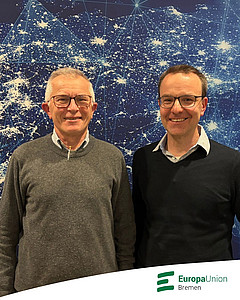 Auf dem Foto stehen Hylke Boerstra und Kai Steuck nebeneinander.